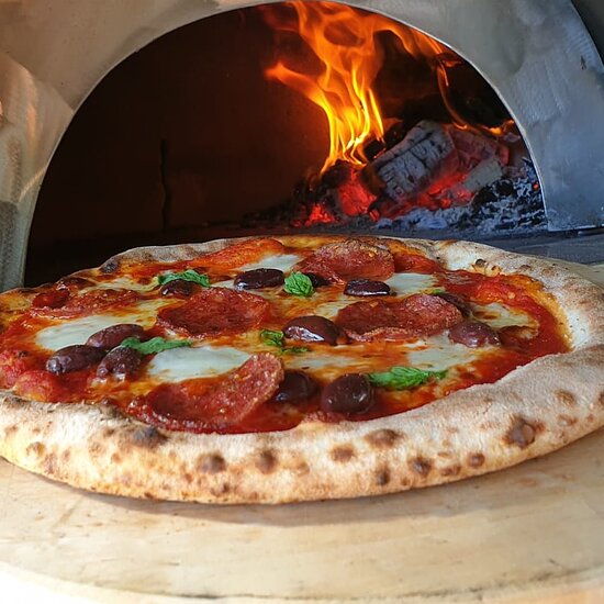 Pasta & Pizza Peter Eva Italian restaurant