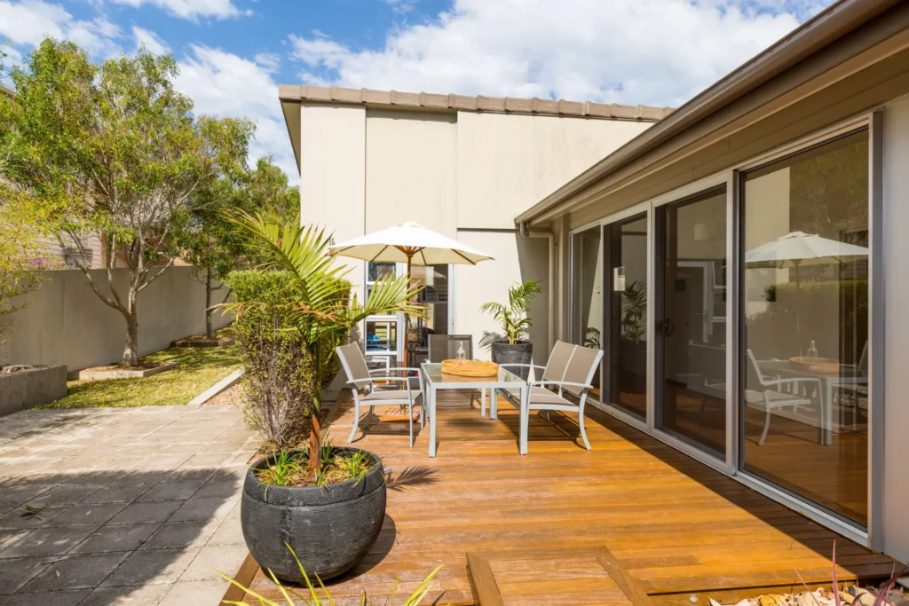 Pet-Friendly Accommodation in Vincentia - Harlequin Beach House, Vincentia 2