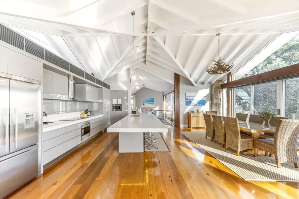 Open-plan kitchen and dining area at Horizons at Hyams Beach