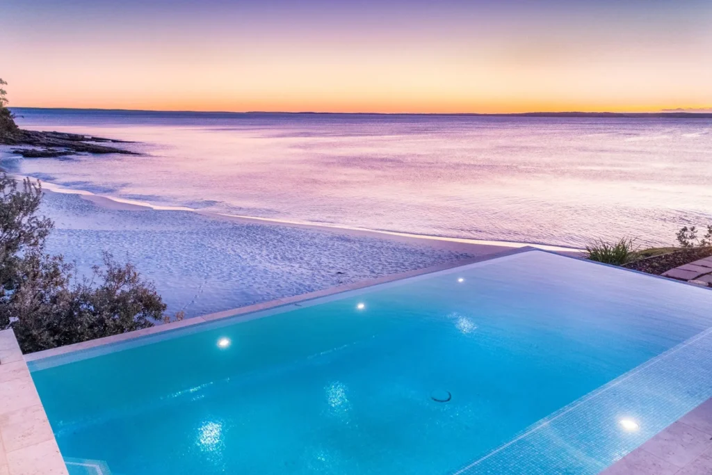 Stunning infinity pool overlooking the bay at Horizons at Hyams Beach