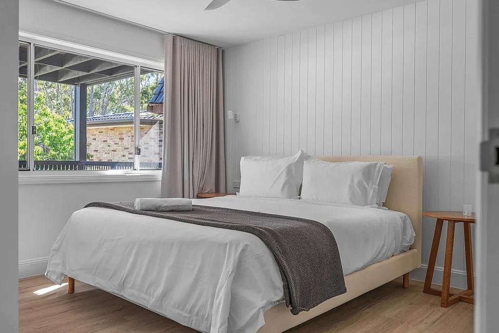 Luna Beach - Bedroom - Private accommodation in Vincentia