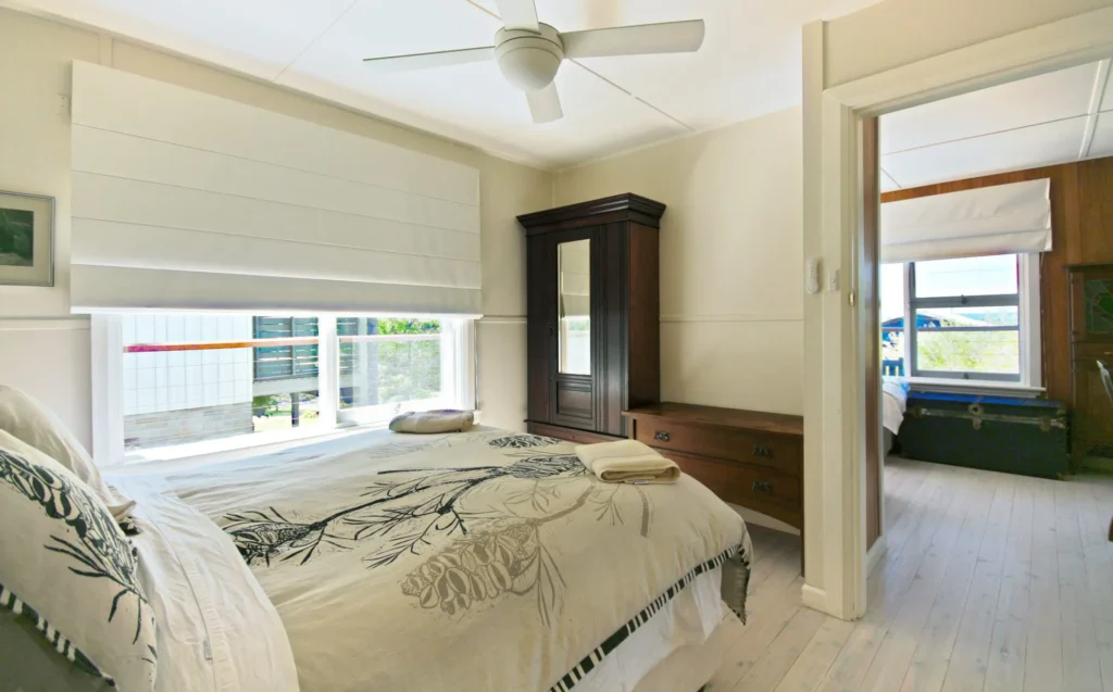 single bed in a bedroom