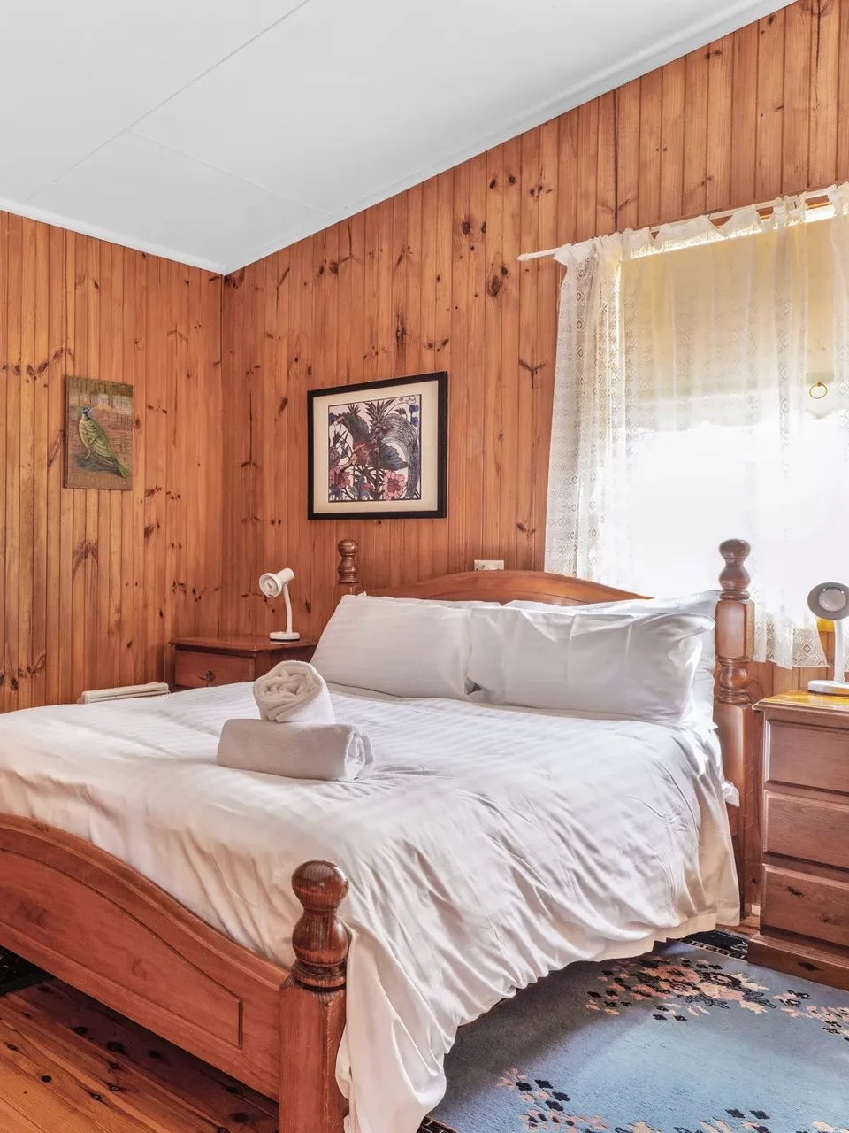 bedroom in rowse house hyams beach