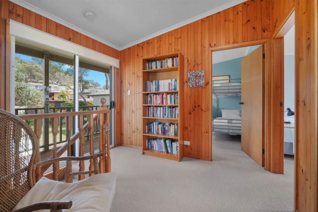 the hallway setting in hyams beach accommodation