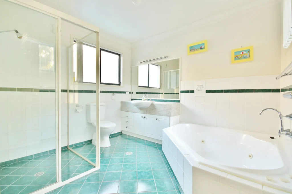 modern bathroom in hyams beach