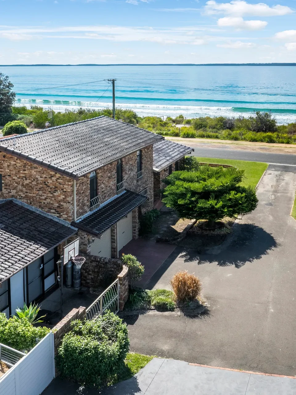 accommodation near the beach