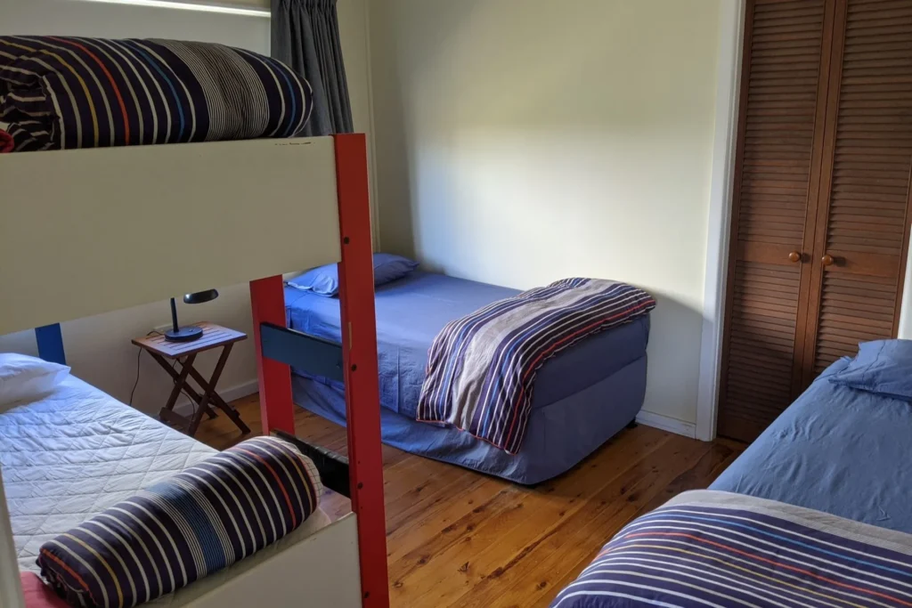 bedroom layout at hyams beach accommodation