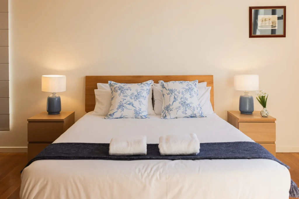 bedroom for couples in hyams beach
