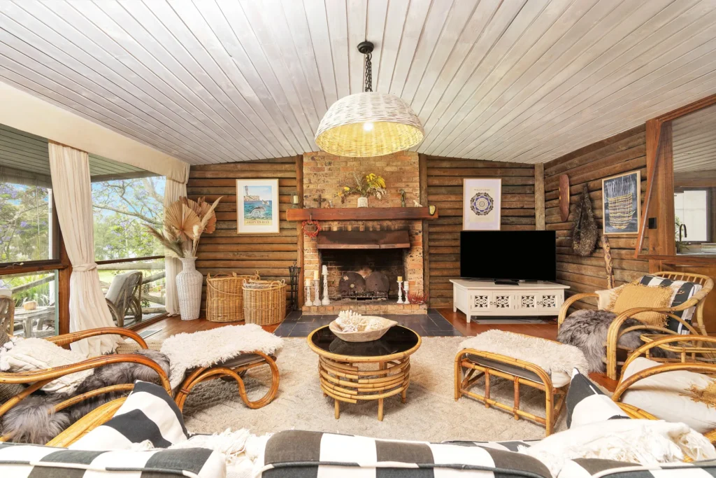 Lakehouse 2